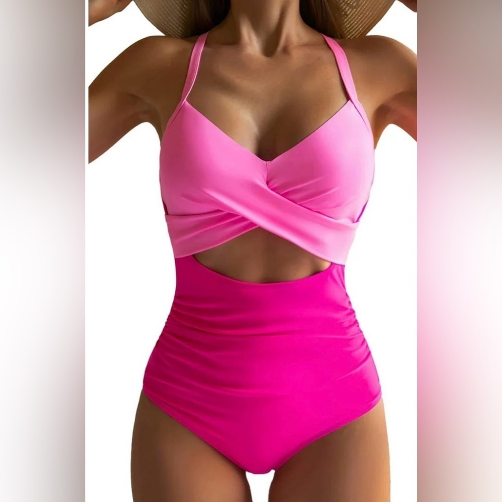 Eomenie Women’s One Piece Swimsuit Size S Pink w/cut out design Padded Summer - Picture 1 of 10